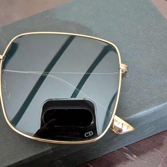 Dior Gold and Black Sunglasses - Picture 2 of 8